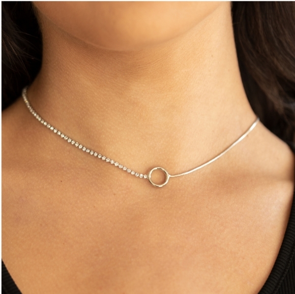 Gotta Split Necklace